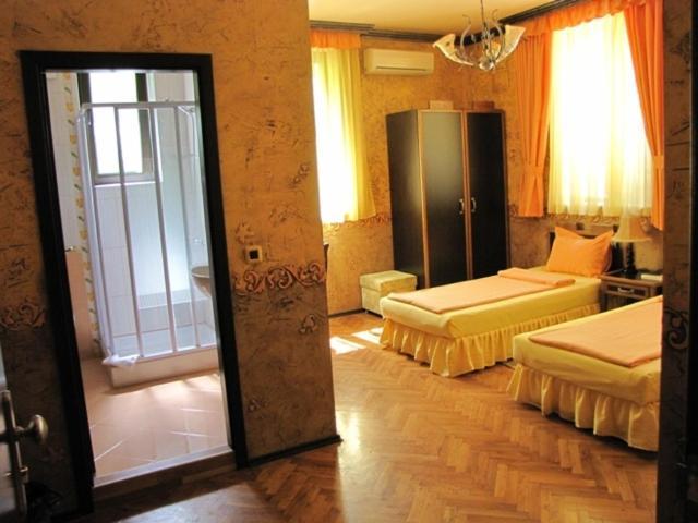 וליקו טורנובו Guesthouse Petra חדר תמונה