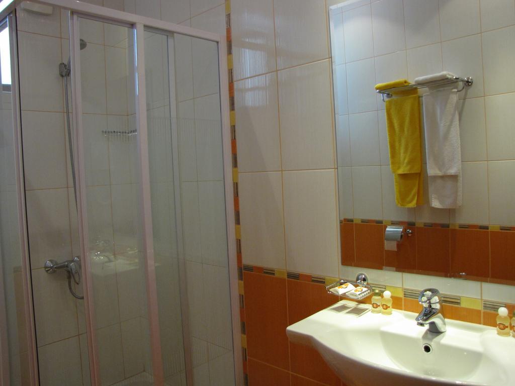 וליקו טורנובו Guesthouse Petra מראה חיצוני תמונה